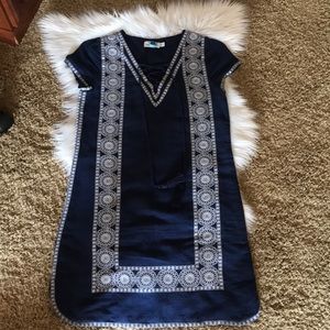 Vineyard vine. Dress